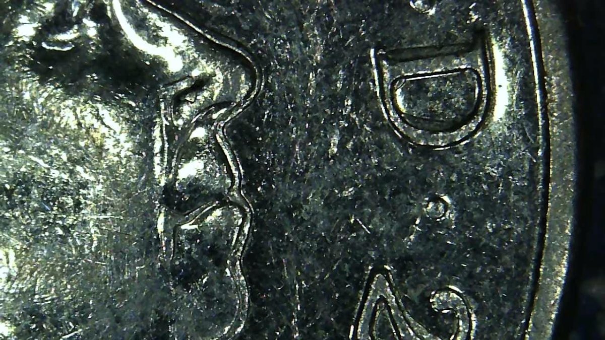 2014-Reg-F-D-10-Pence-What-The-Heck-Is-Going-On-Here